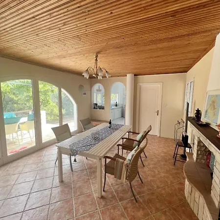 80 Sqm House Next To The Sea * Kinira